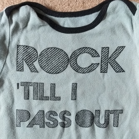 Sovereign Code SS footie Rock n Roll onesie - Picture 3 of 3